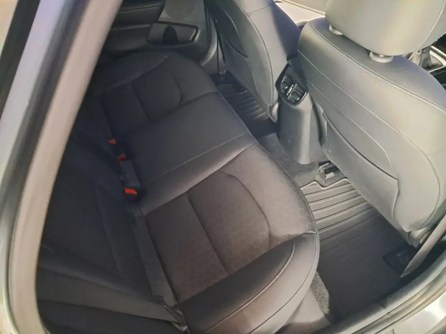 Kia XCEED Hatchback 2021