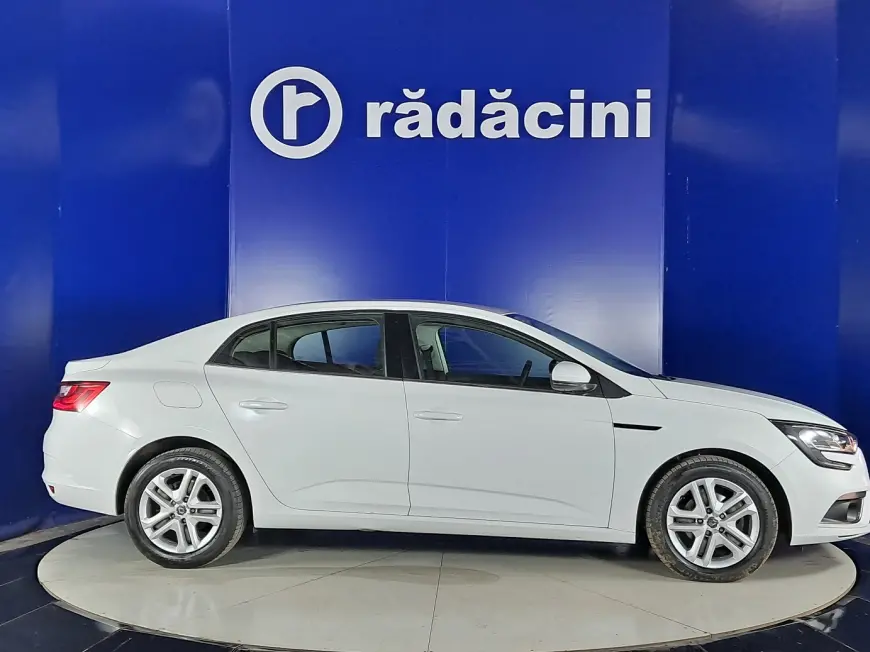 Renault MEGANE Sedan 2020