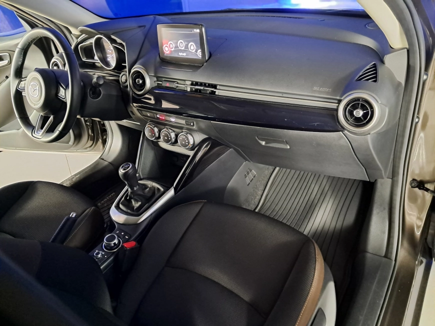 Mazda 2 Hatchback 2021