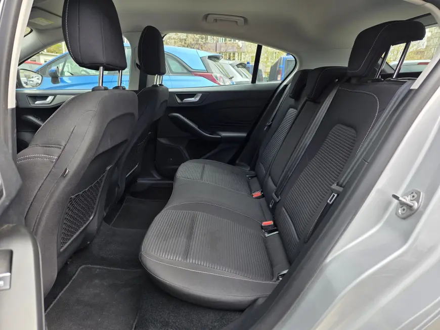 FORD FOCUS HATCHBACK 1.0 EcoBoost 125 CP Titanium A8