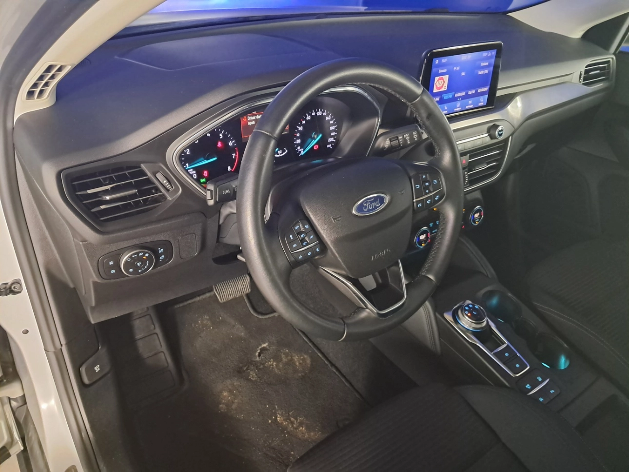 FORD FOCUS HATCHBACK 1.0 EcoBoost 125 CP Titanium A8