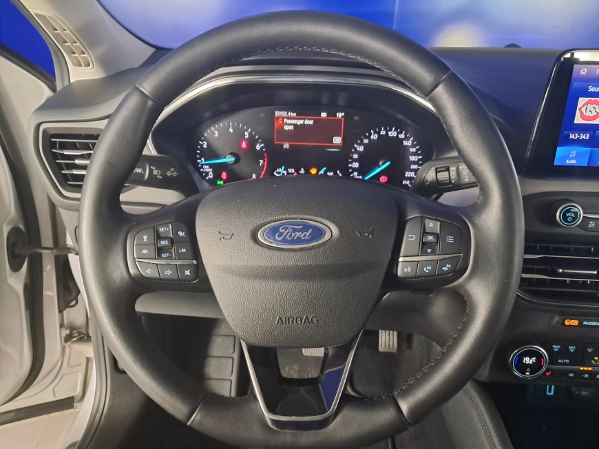 FORD FOCUS HATCHBACK 1.0 EcoBoost 125 CP Titanium A8