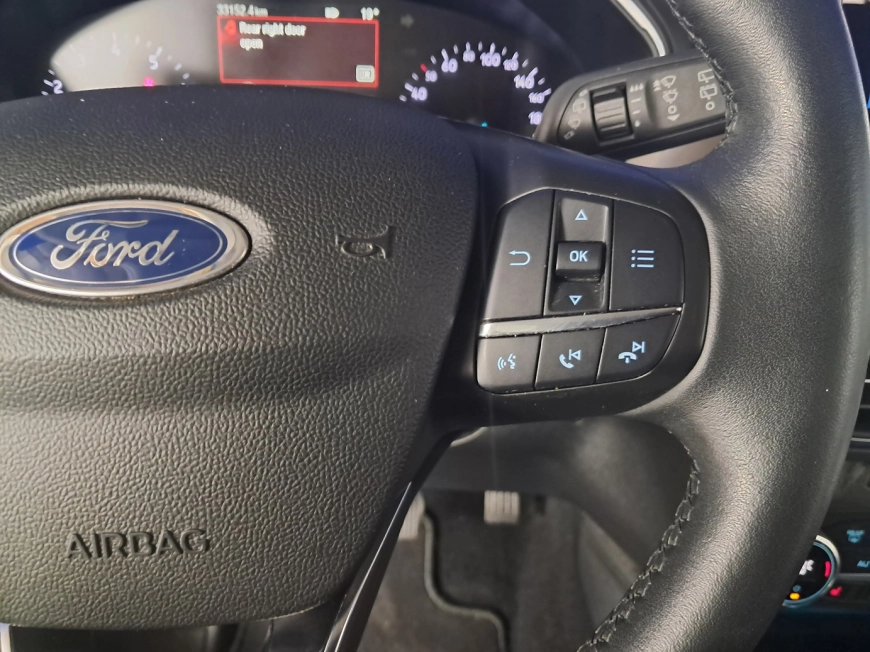 FORD FOCUS HATCHBACK 1.0 EcoBoost 125 CP Titanium A8