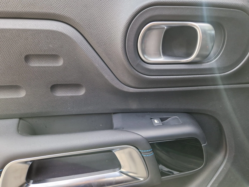 Citroën C5 Aircross Shine PlugIn Hybrid 1.6 Benzina 225CP EAT8