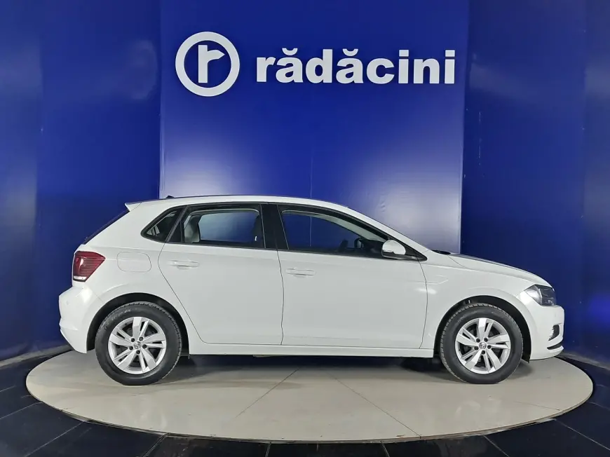 Volkswagen POLO Hatchback 2020
