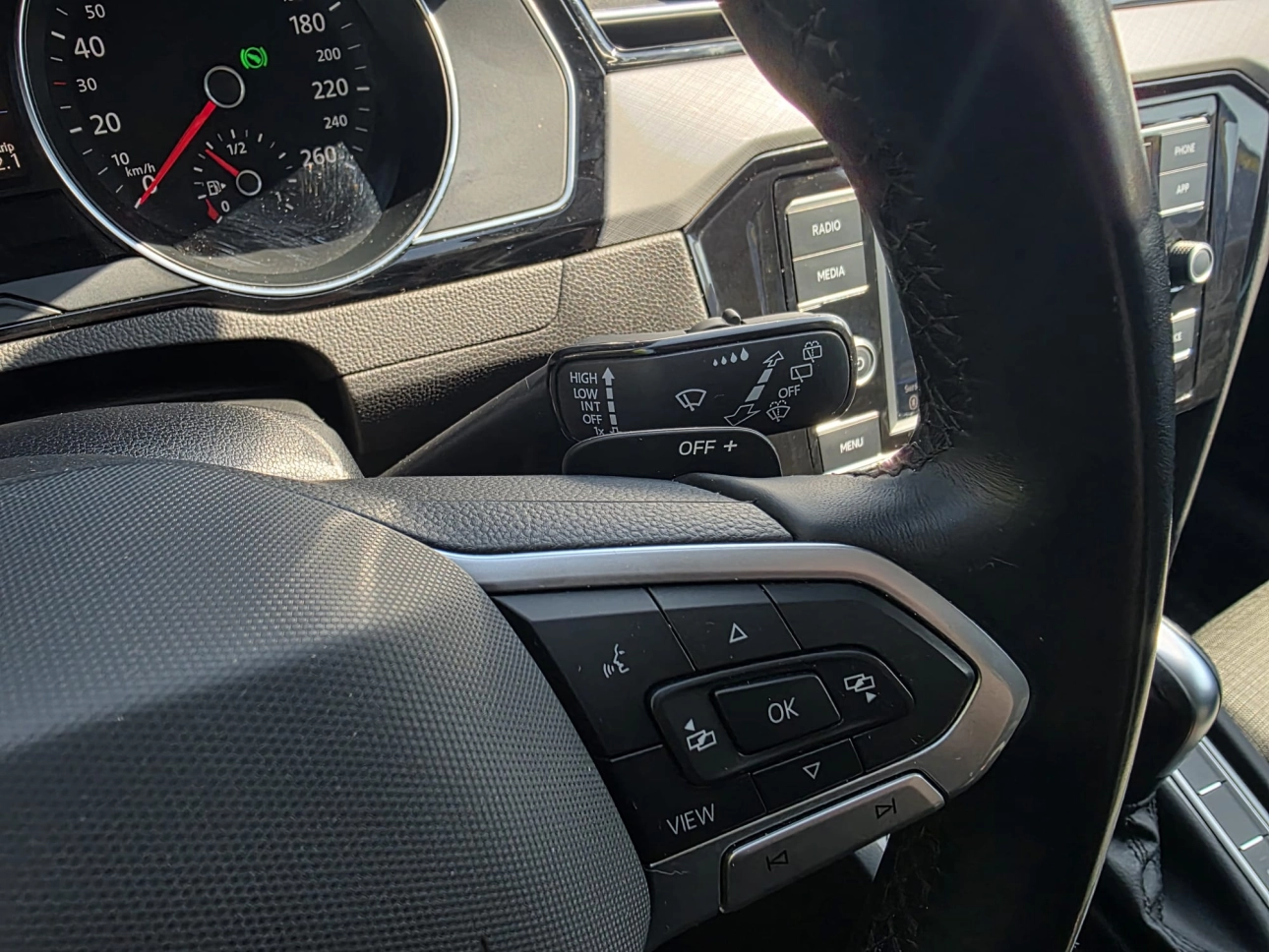 VOLKSWAGEN PASSAT Variant 2.0 TDI DSG Comfortline