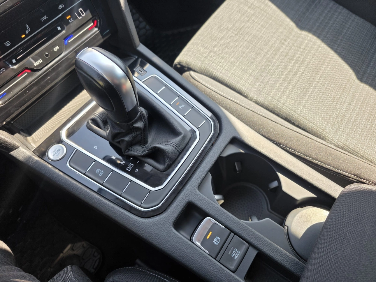 VOLKSWAGEN PASSAT Variant 2.0 TDI DSG Comfortline