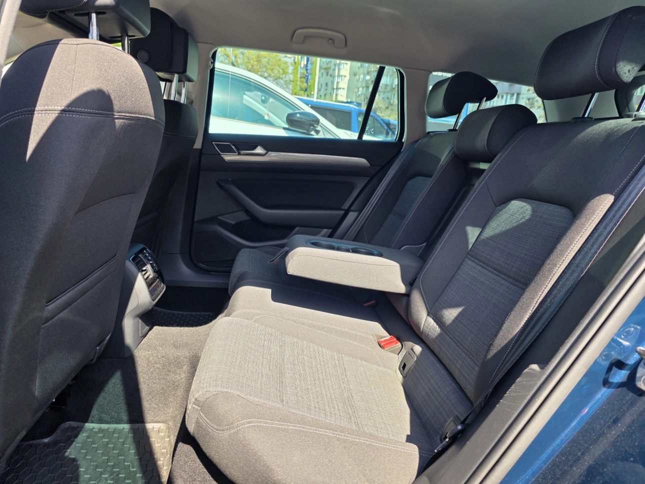 VOLKSWAGEN PASSAT Variant 2.0 TDI DSG Comfortline