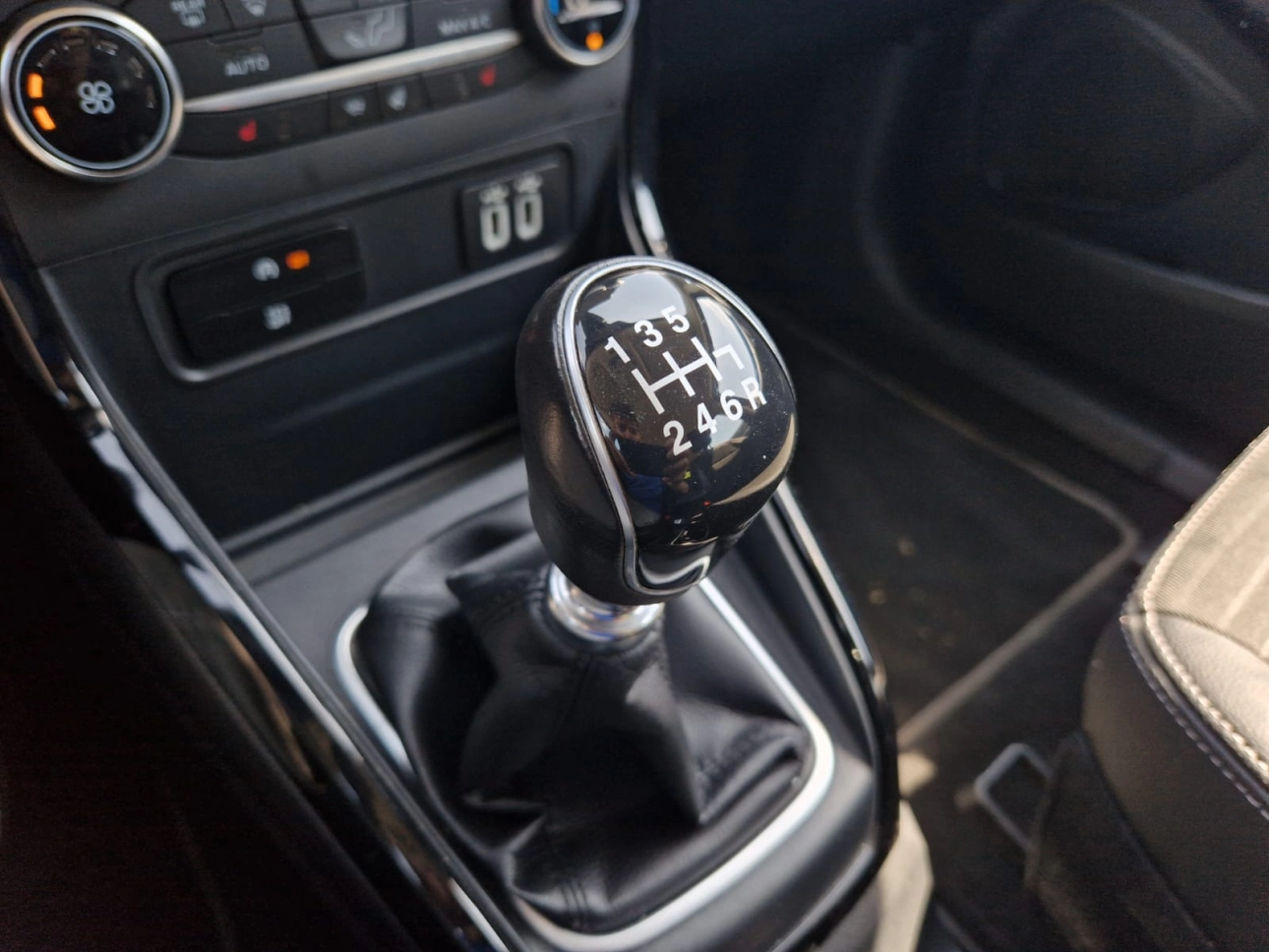 FORD ECOSPORT 1.0 EcoBoost 125CP MT6 Titanium 2019