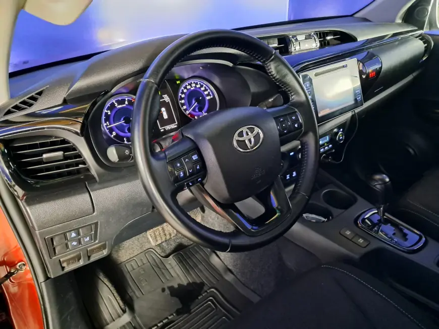 Toyota HILUX SUV 2018