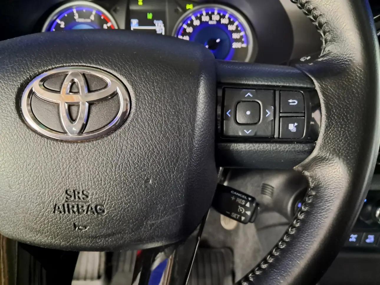Toyota HILUX SUV 2018