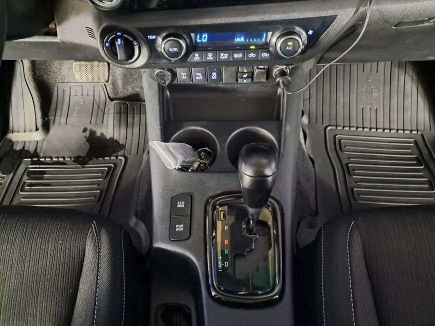 Toyota HILUX SUV 2018