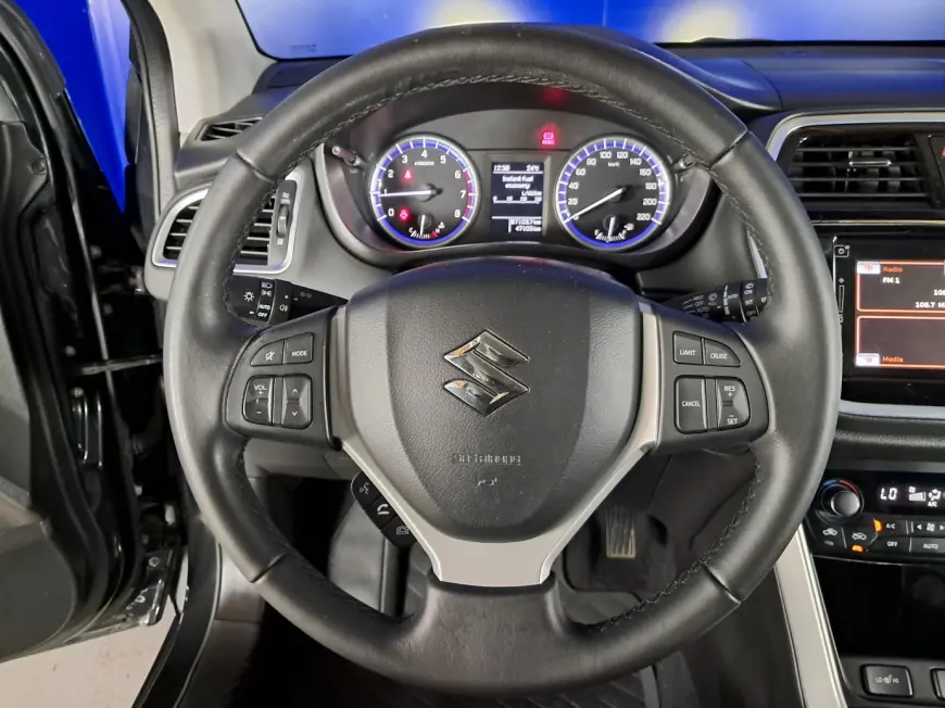 SUZUKI SX4