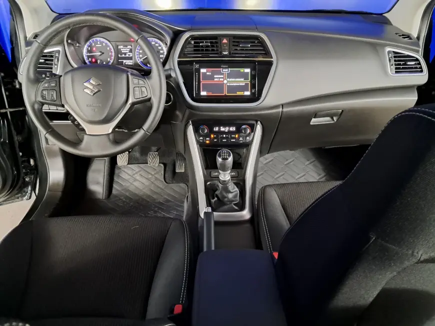 SUZUKI SX4