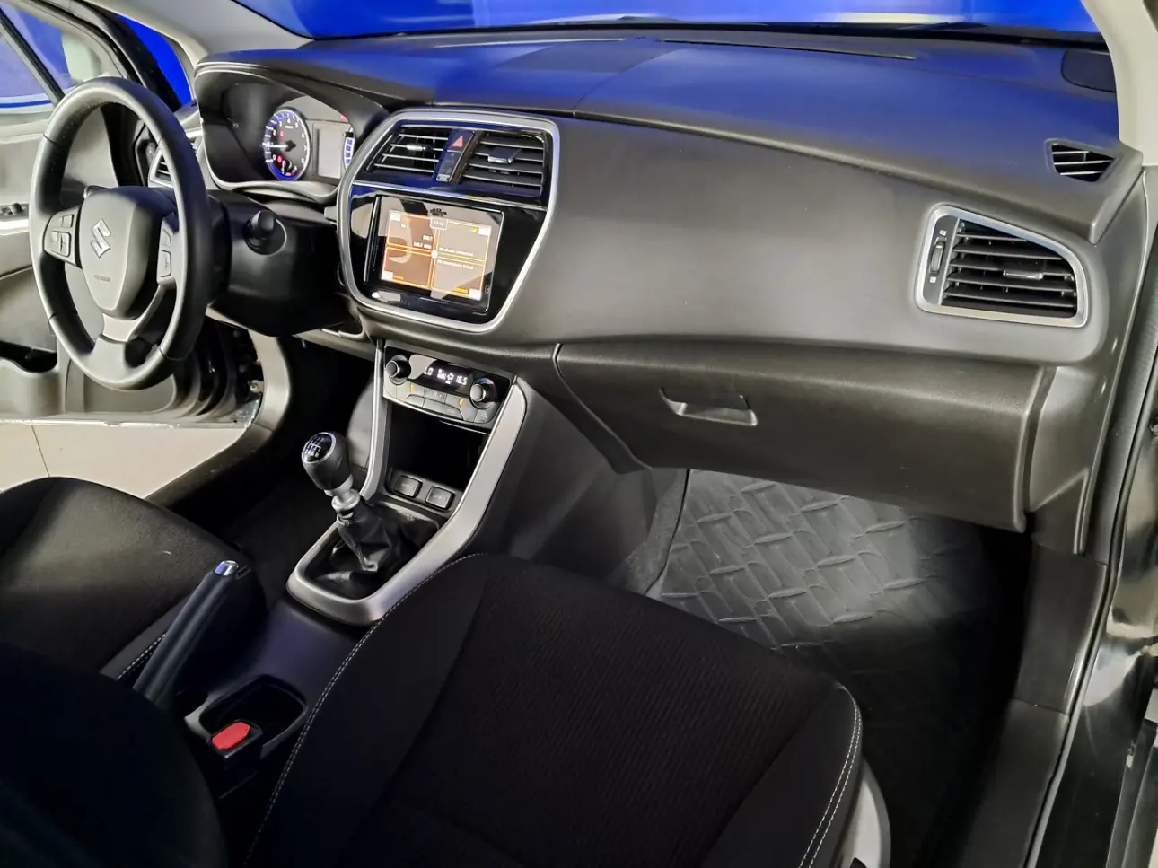 SUZUKI SX4