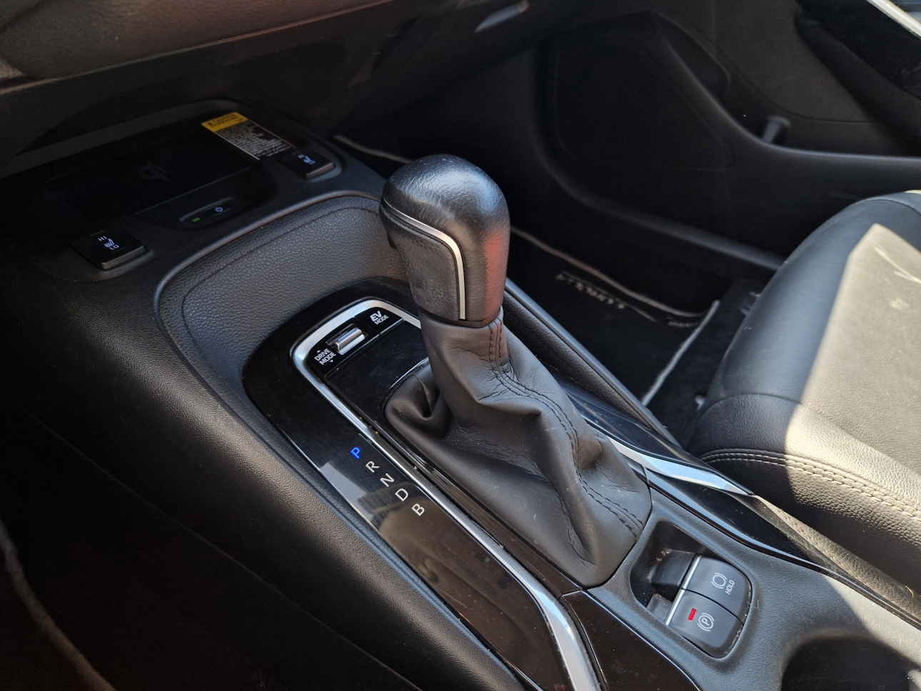 TOYOTA COROLLA SEDAN 1.8 HYBRID EXCLUSIVE HSD E-CVT 2021