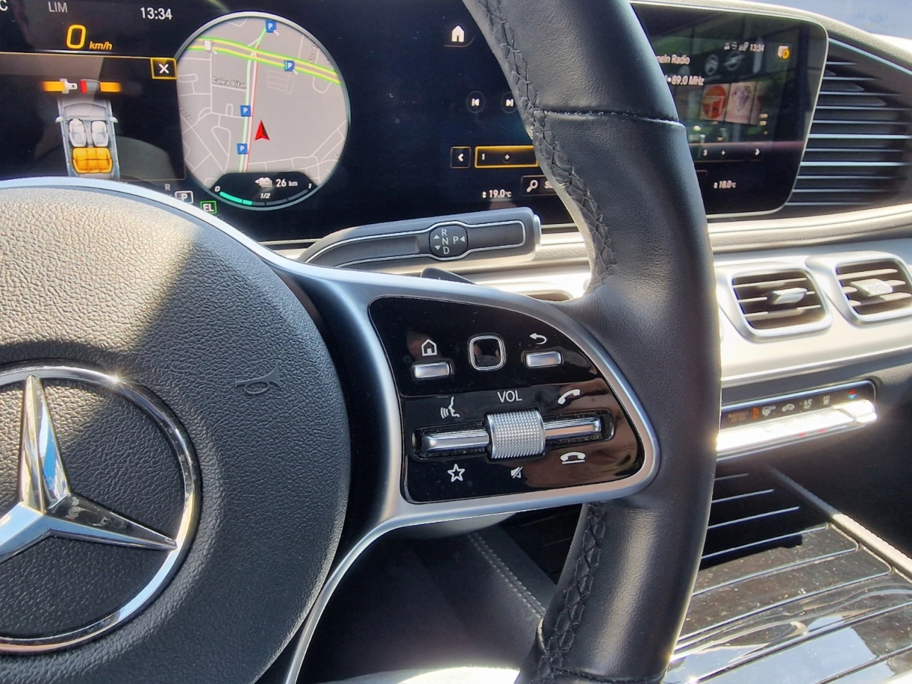 Mercedes-Benz GLE 350e - Plug-in Hybrid - 4MATIC - 9G-Tronic - 2022 - 333hp