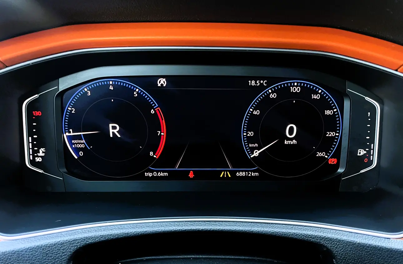 Volkswagen T-Roc SUV 2019