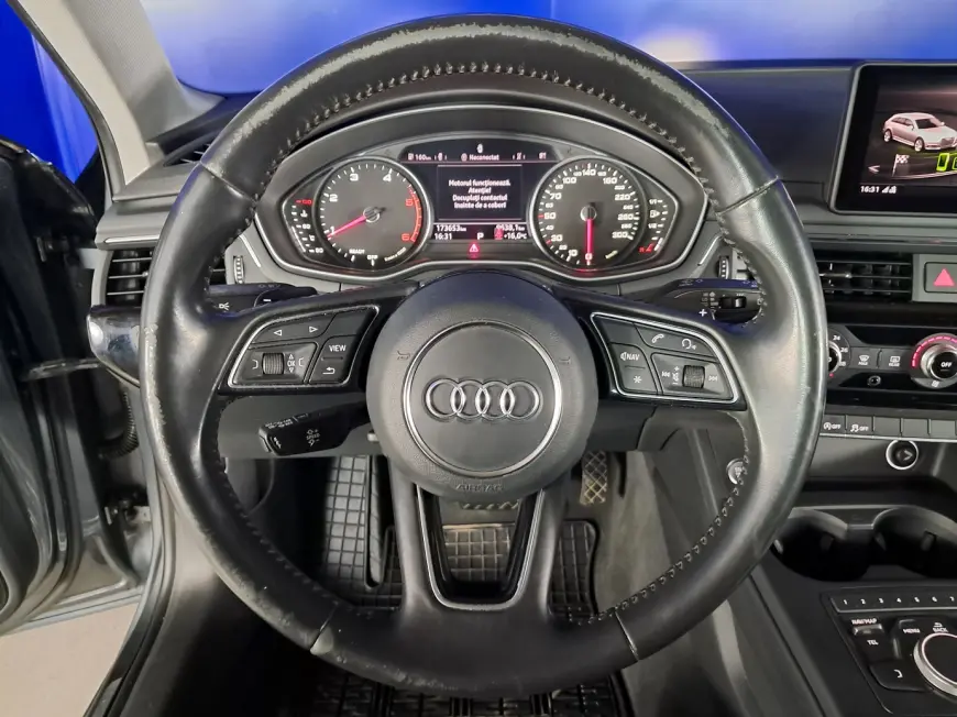 Audi A4 Hatchback 2017
