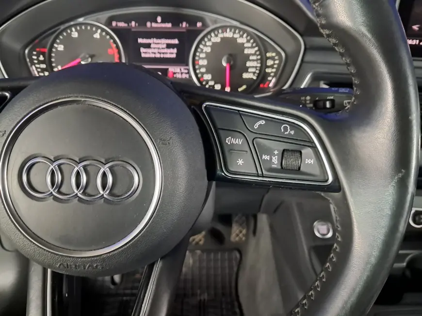 Audi A4 Hatchback 2017