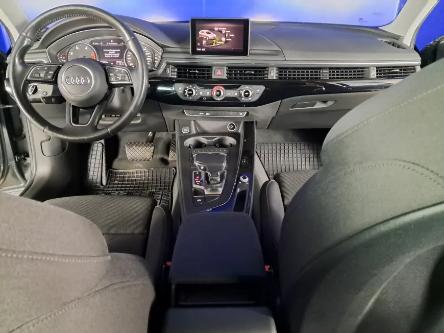 Audi A4 Hatchback 2017
