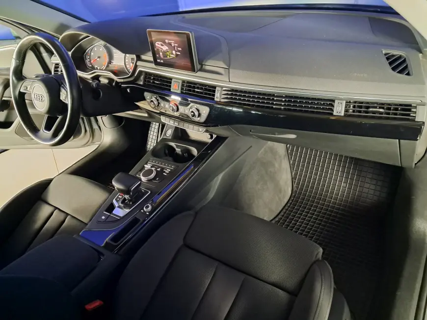 Audi A4 Hatchback 2017