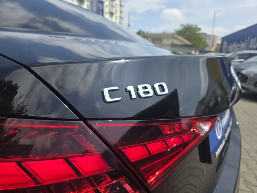 MERCEDES C-CLASS SEDAN C180 1.5 170CP MHEV 9-GTRONIC AVANTGARDE 2022