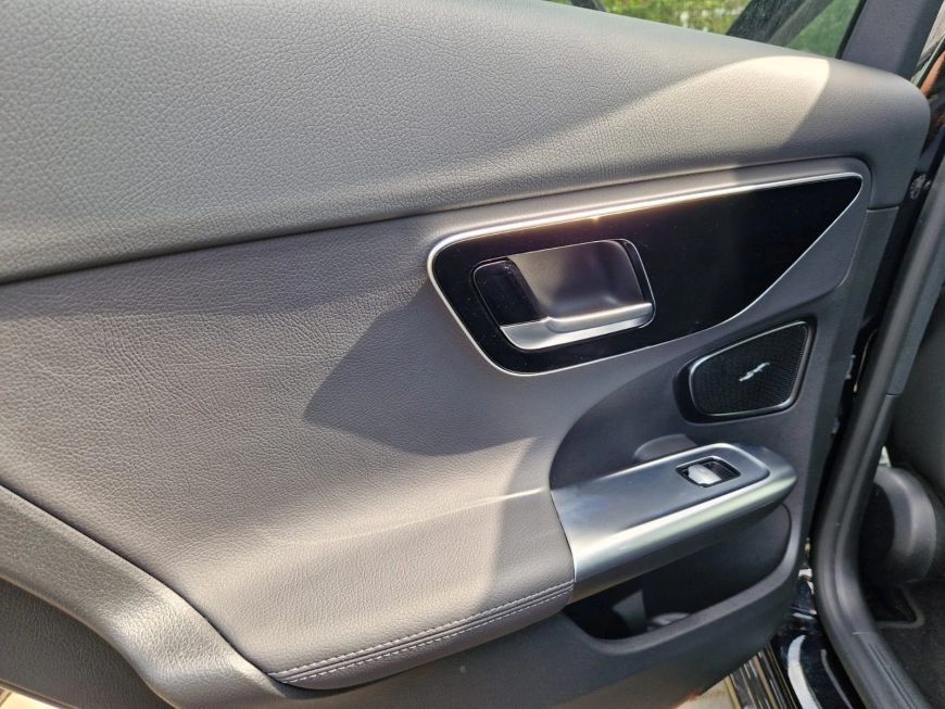 MERCEDES BENZ C C-CLASS SEDAN C 180 Limuzina