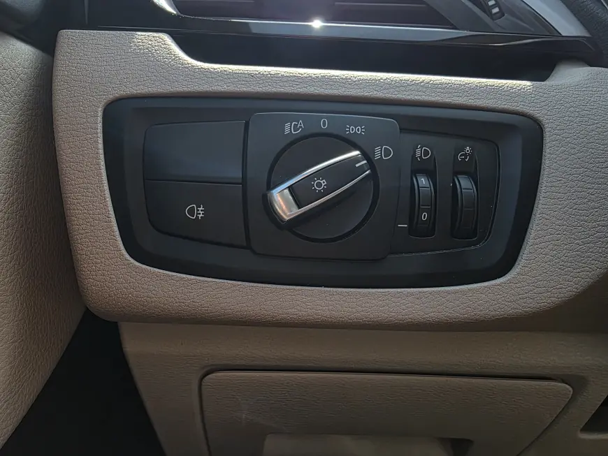 BMW X1 - sDrive16d - 115hp - Advantage - 2019