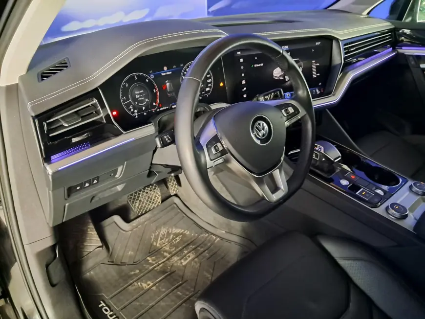 Volkswagen TOUAREG SUV 2018