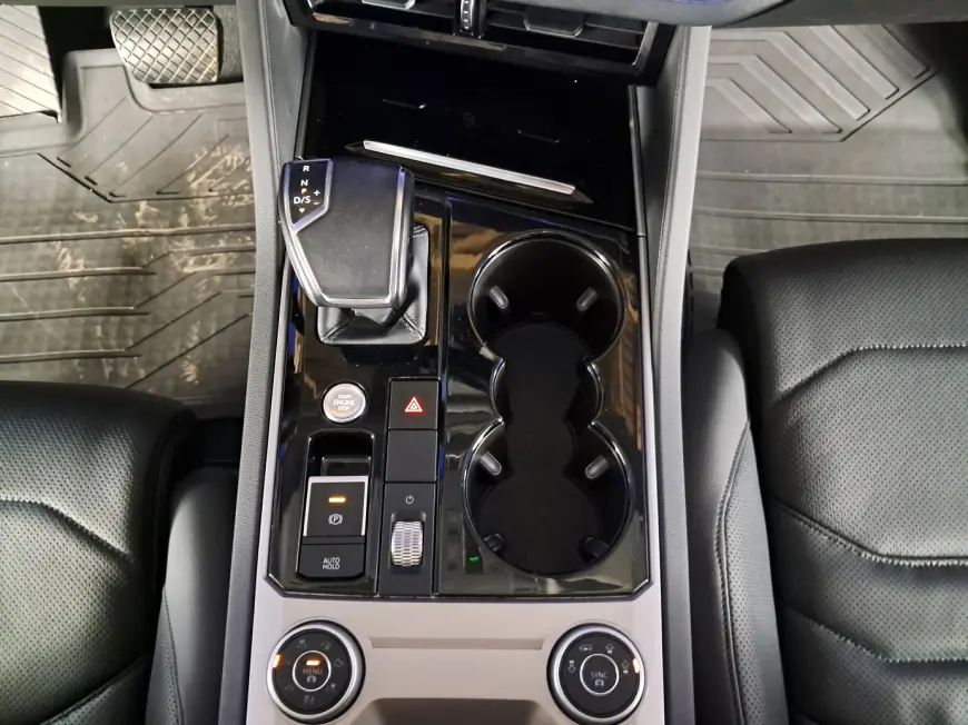 Volkswagen TOUAREG SUV 2018