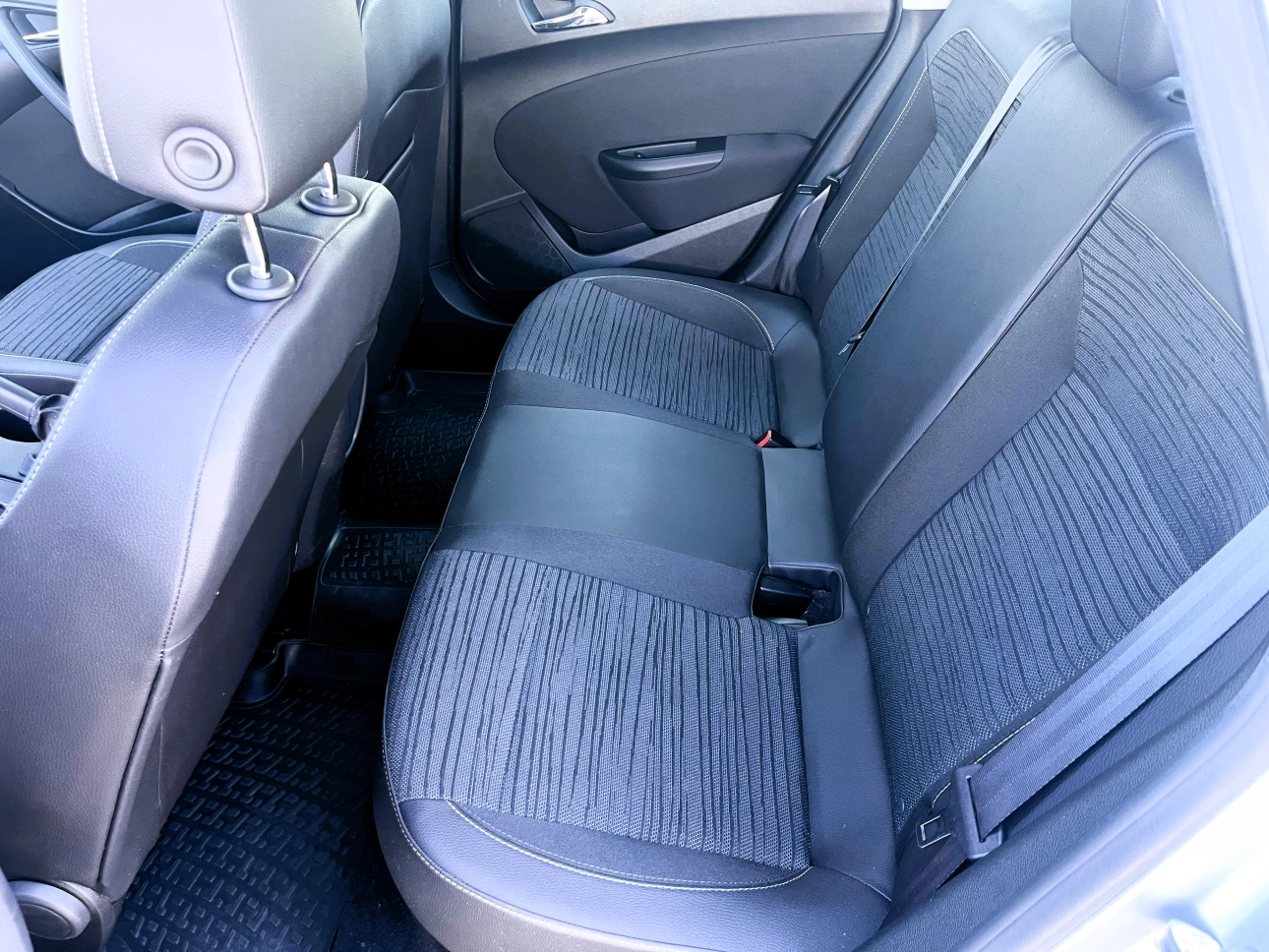 Opel Astra J Sedan 2017