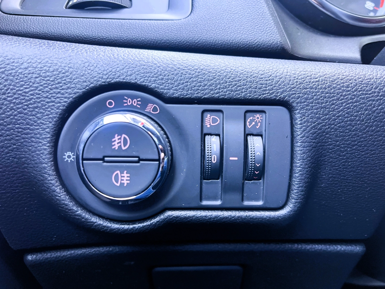 Opel Astra J Sedan 2017