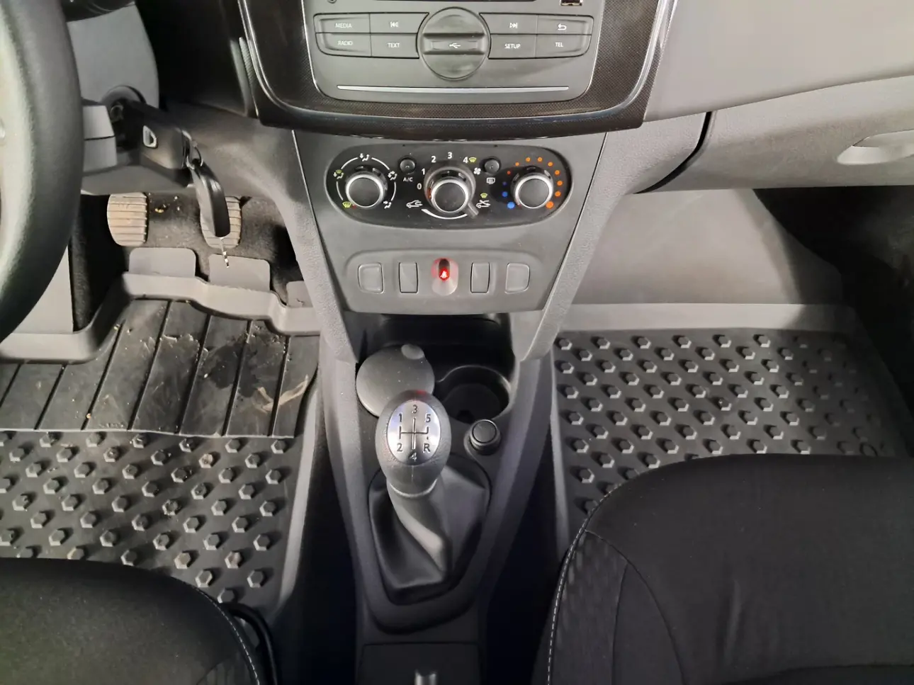 Dacia LOGAN Sedan 2020