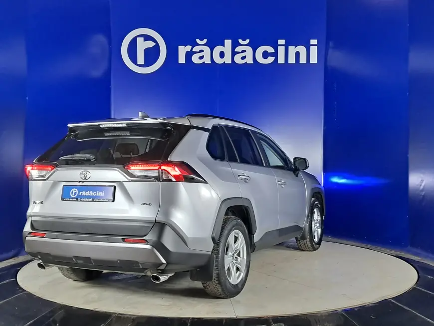 Toyota RAV4 SUV 2019