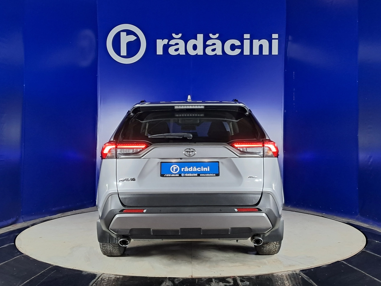 Toyota RAV4 SUV 2019