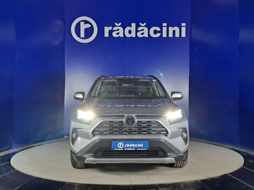 Toyota RAV4 SUV 2019