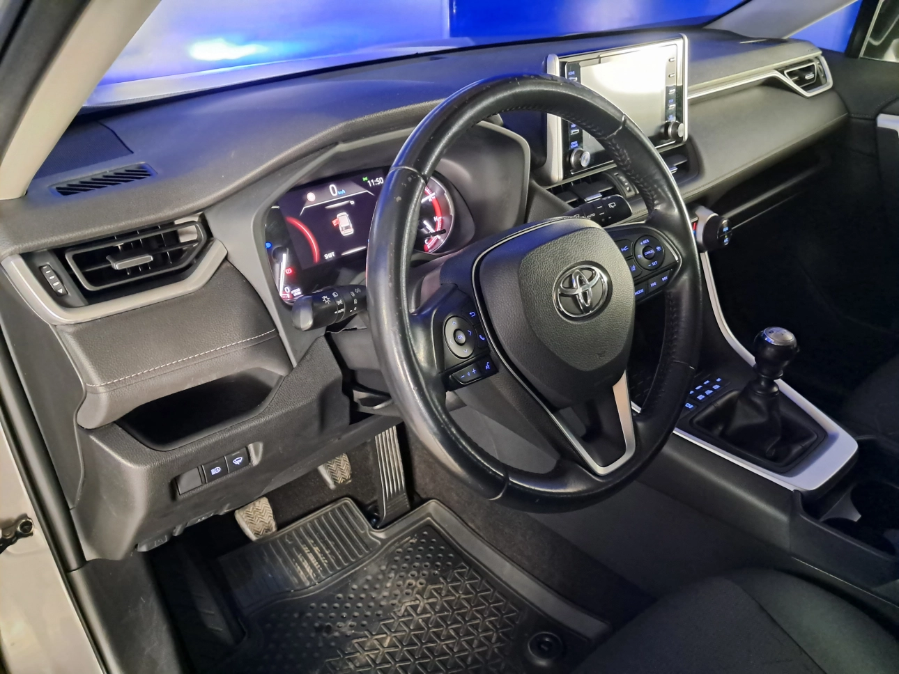 Toyota RAV4 SUV 2019