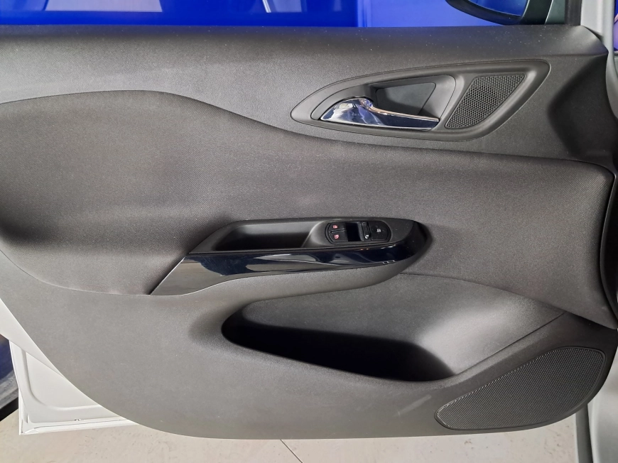 Opel CORSA Hatchback 2016