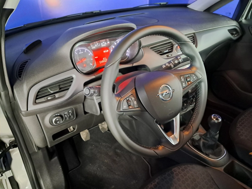 Opel CORSA Hatchback 2016