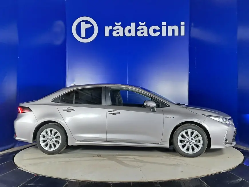 Toyota COROLLA Sedan 2021