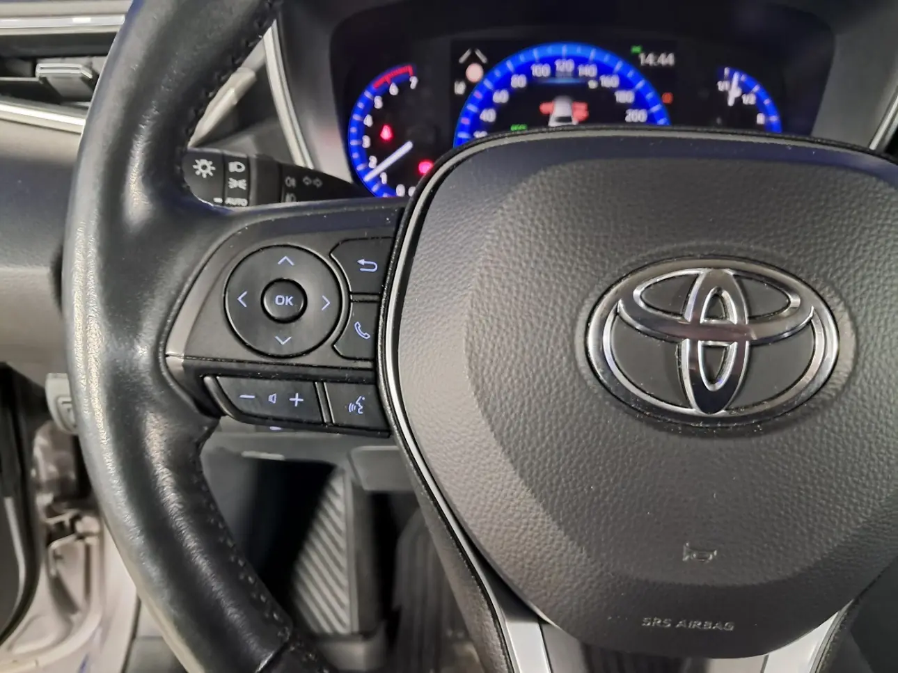 Toyota COROLLA Sedan 2021
