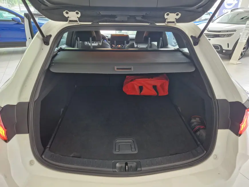 TOYOTA COROLLA TS 1.8 HYBRID DYNAMIC HSD E-CVT 2022