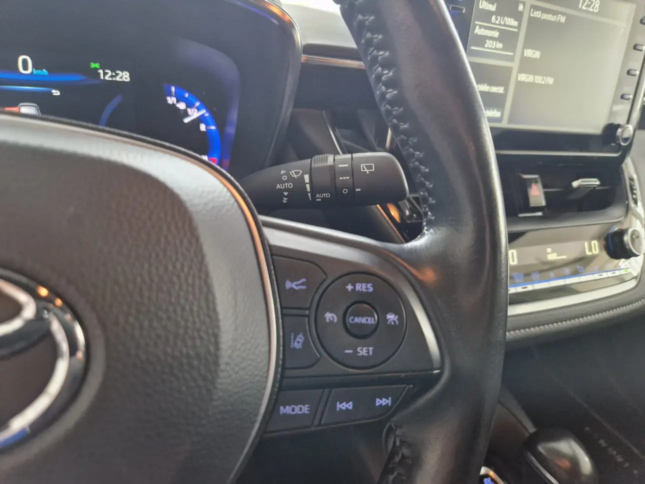 TOYOTA COROLLA TS 1.8 HYBRID DYNAMIC HSD E-CVT 2022