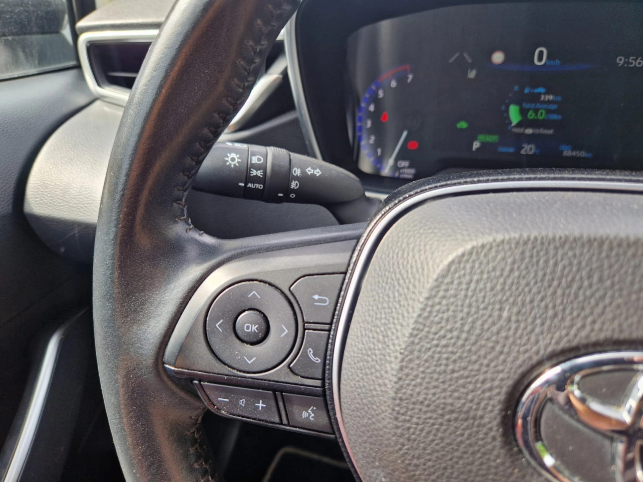 TOYOTA COROLLA 1.8 HYBRID DYNAMIC E-CVT 2021