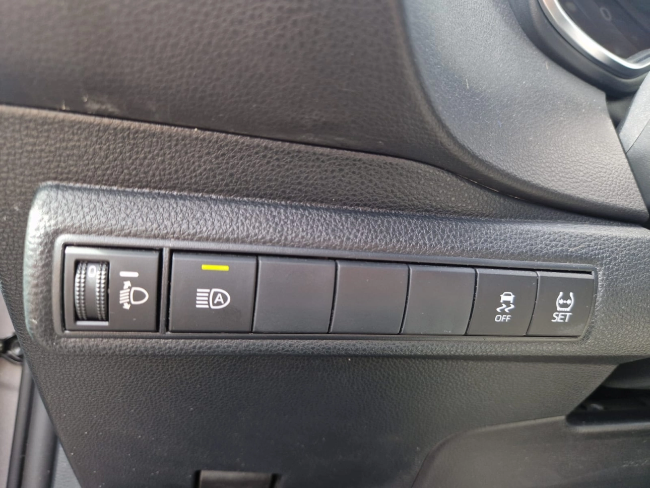 TOYOTA COROLLA 1.8 HYBRID DYNAMIC E-CVT 2021