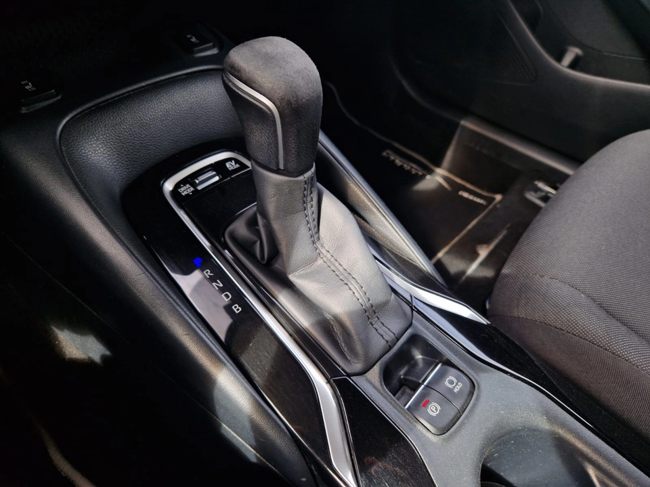 TOYOTA COROLLA 1.8 HYBRID DYNAMIC E-CVT 2021