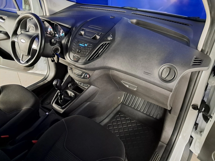 FORD TOURNEO COURIER