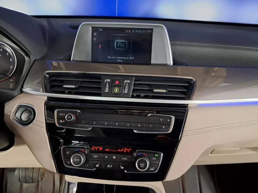 BMW X1 SUV 2021