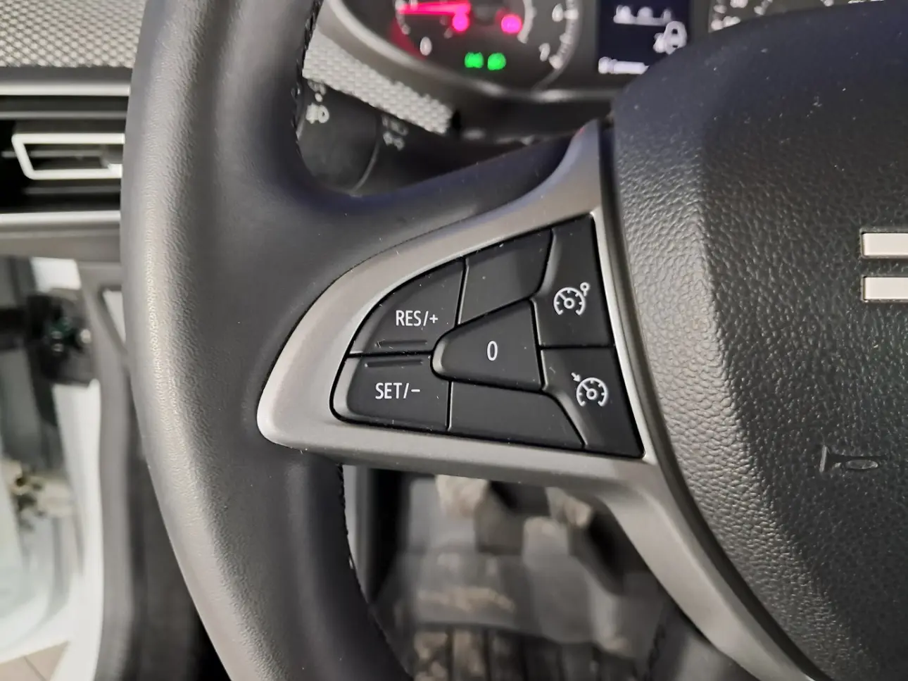 Dacia LOGAN Hatchback 2023